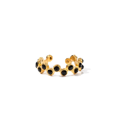 Exquisite Solitaire Diamond Wedding Ring - Luxicro