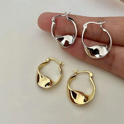 Classic Minimalist Pendant Earrings