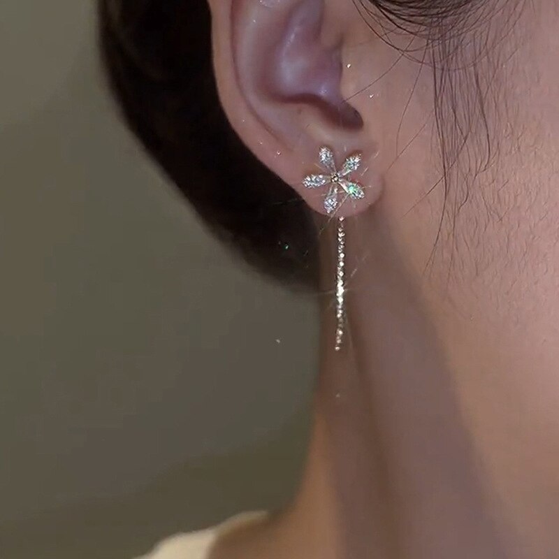 Beautiful Floral Dangling Drop Earrings