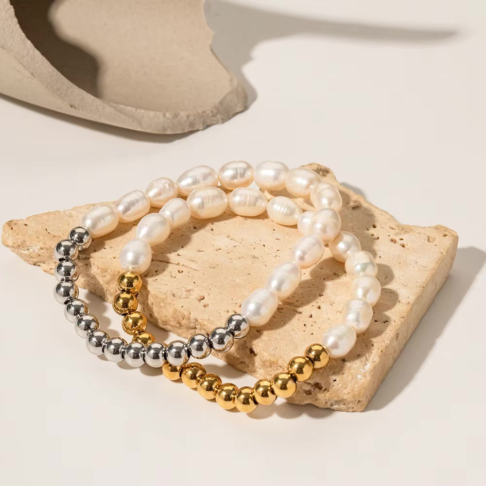 Elegant Golden Beaded Charm Bracelet