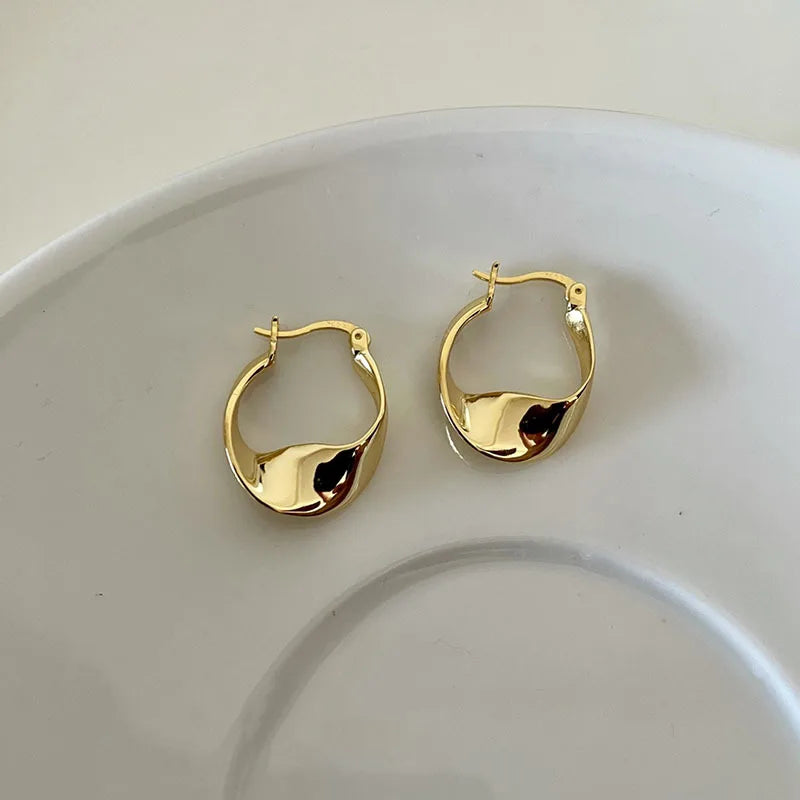 Classic Minimalist Pendant Earrings