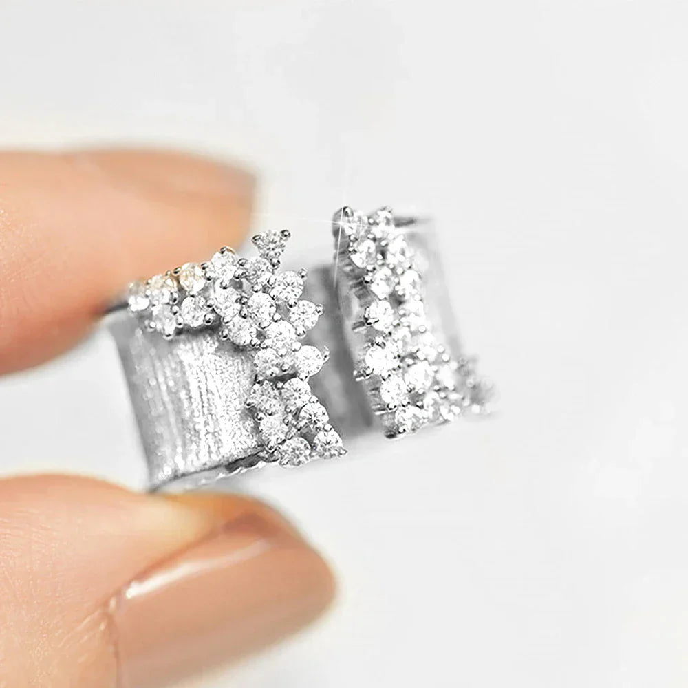 Elegant Sparkle Cocktail Ring