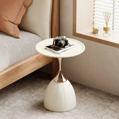 Simple Wood Coffee Table in Modern Design