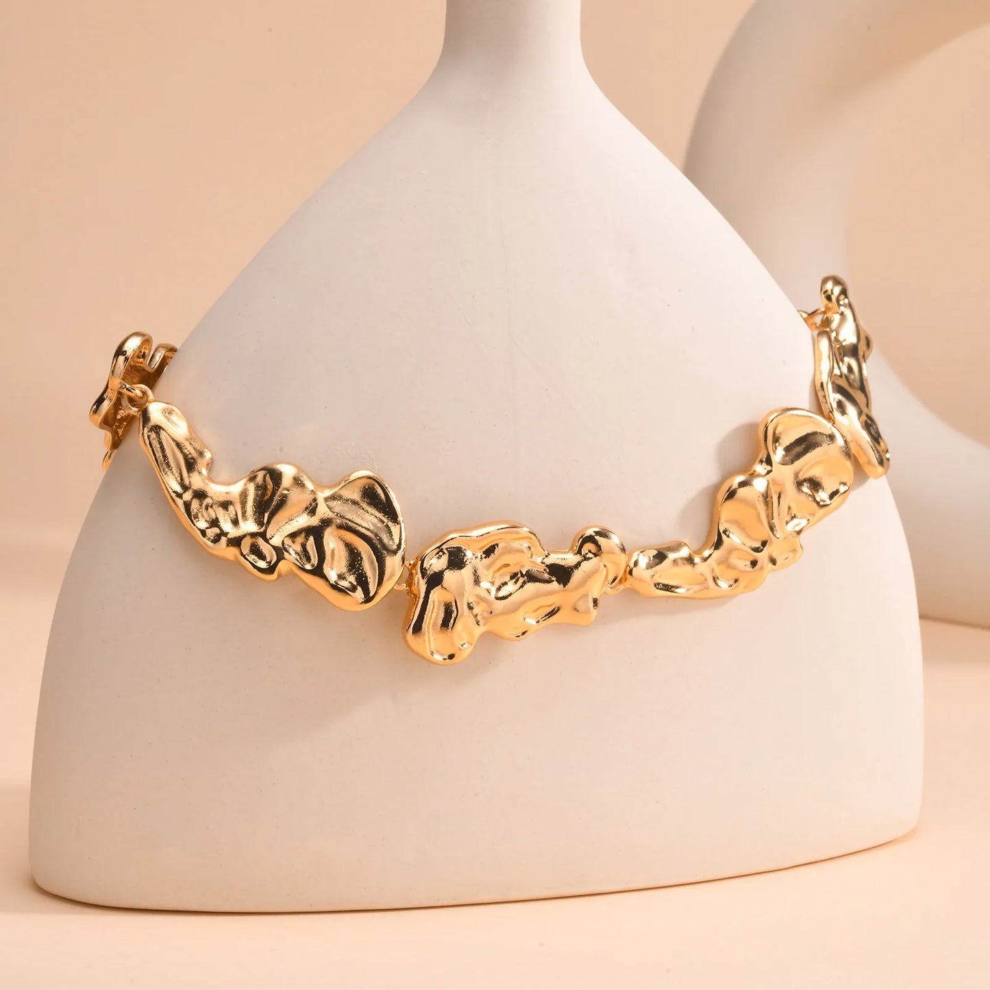 Glowing Red Chain Choker Necklace