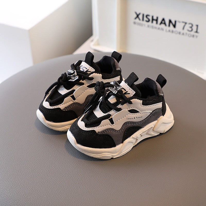 Boys Girls Athletic Running Shoes