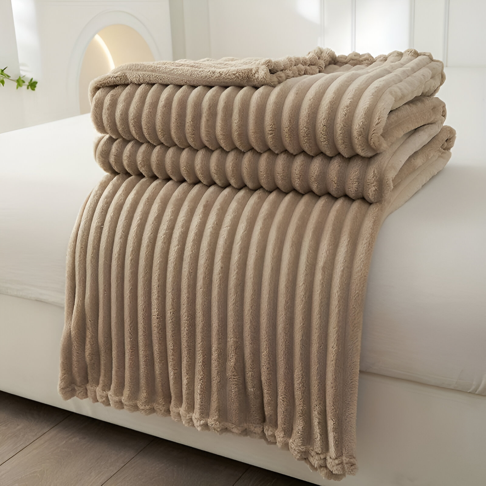 Cozy Plaid Fleece Throw Blanket Soft and Warm