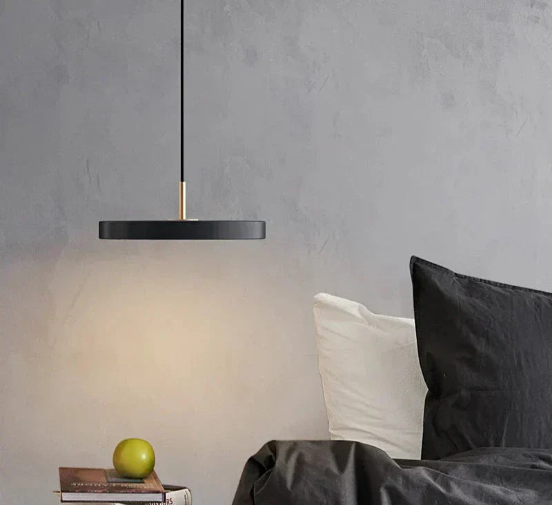 Modern Silver Alien Desk Lamp - Luxicro