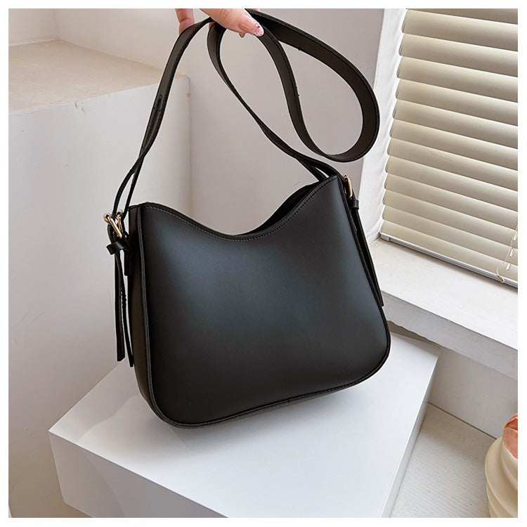 Simple Chic Small Shoulder Purse Vegan Leather