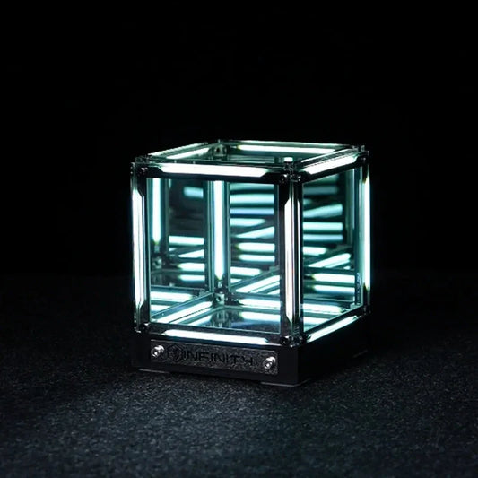 Contemporary Square Table Lamp - Luxicro