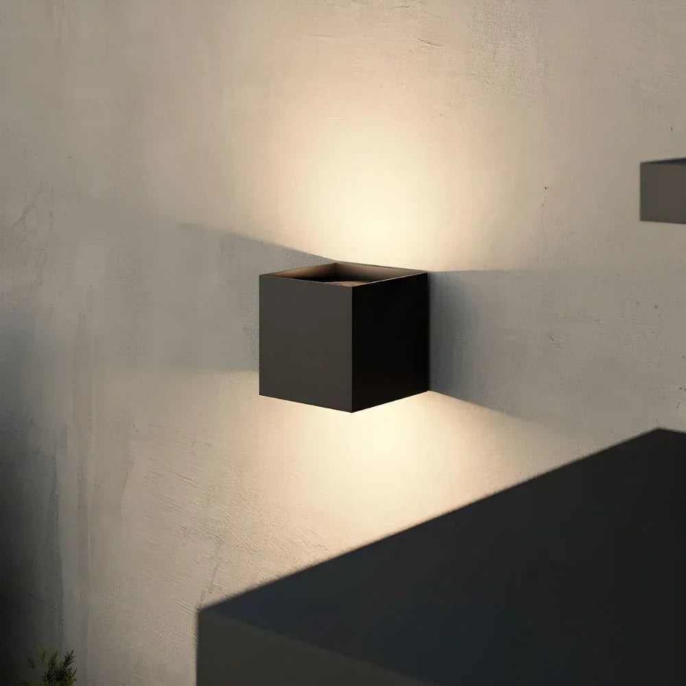Adjustable Bright LED Wall Light - Luxicro
