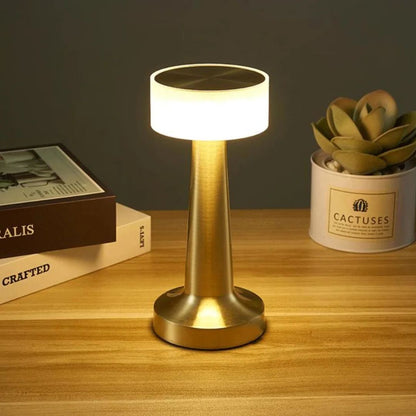 Retro Industrial Style Table Lamp - Luxicro