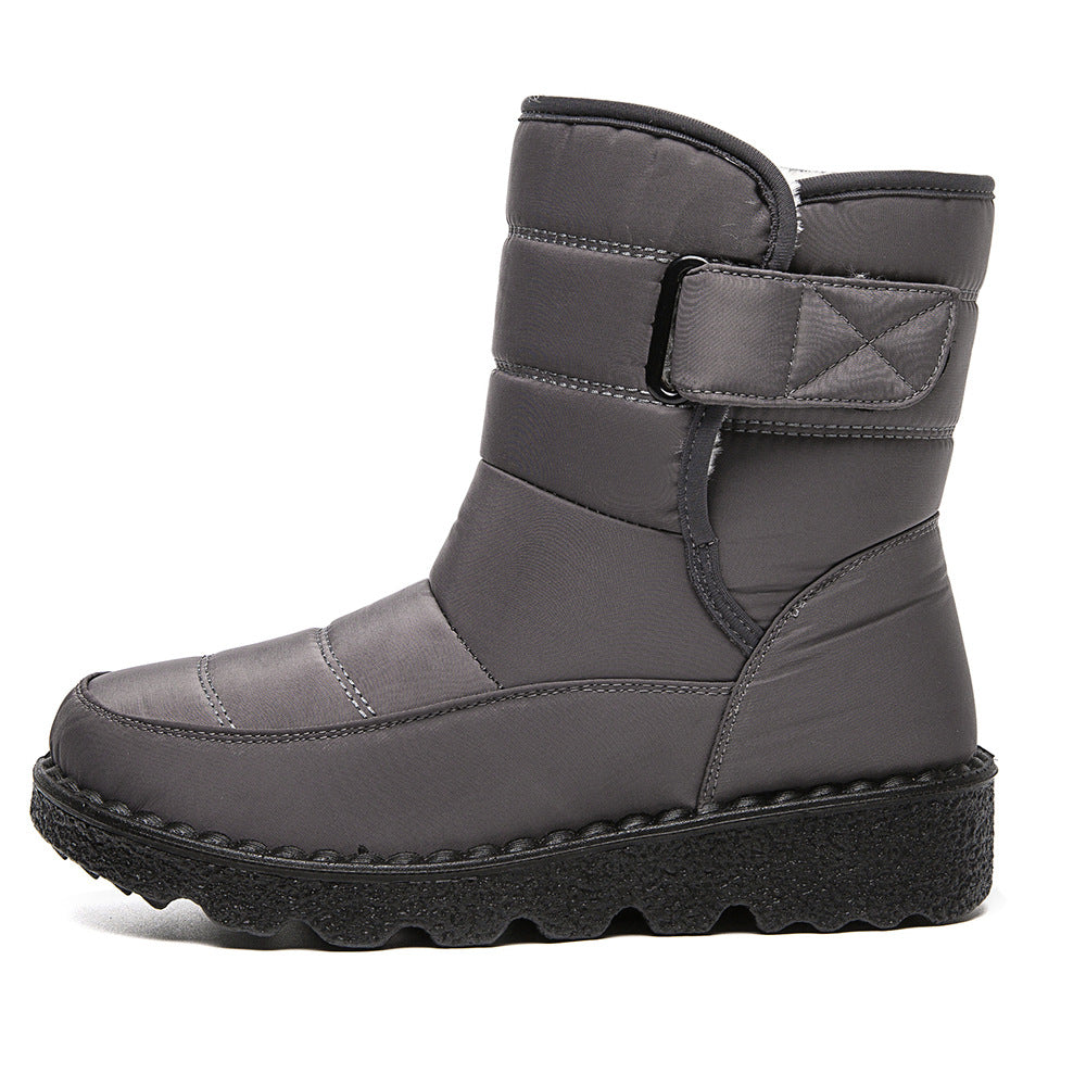 Insulated Snow Boots for Women - Warm and Waterproof
