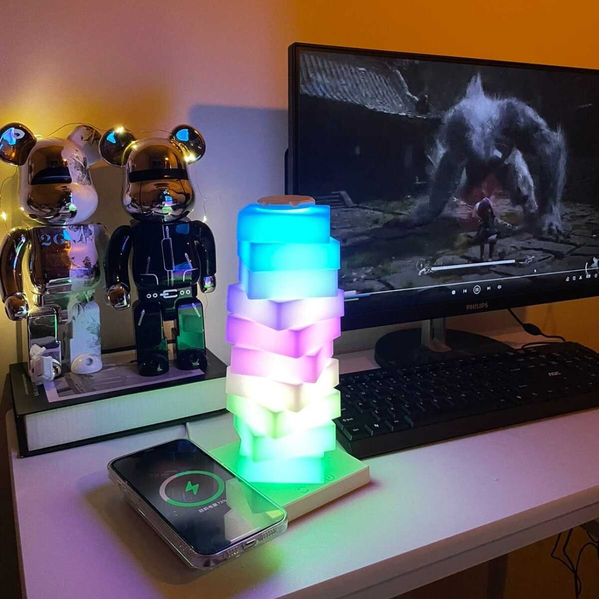 Adjustable Modern Desk Light