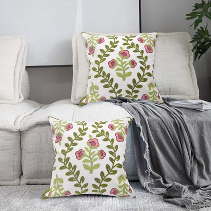 Delicate Floral Pattern Pillow Cover - Luxicro