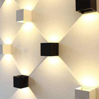 Automatic Motion Activated LED Wall Lamp