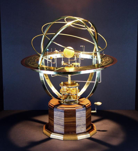 Cosmic Vintage Table Lamp - Luxicro