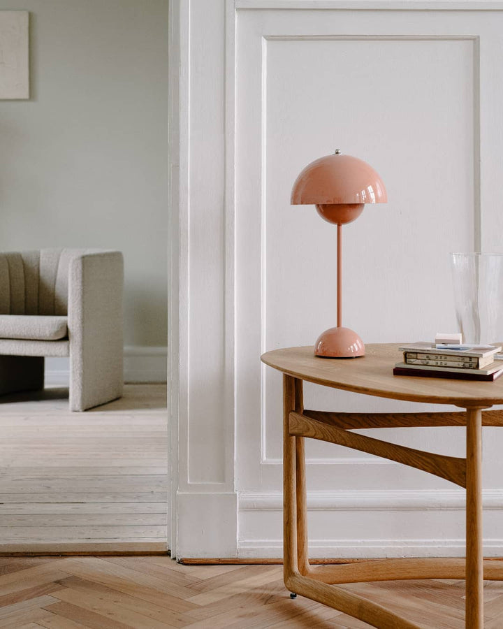 Stylish Desk Light - Contemporary Home Lamp