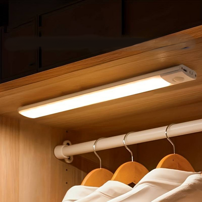 Bright LED Battery Powered Motion Sensor Lamp - Luxicro