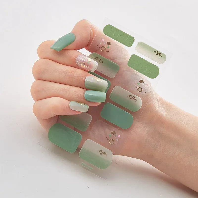 Simple DIY Holiday Nail Art Set