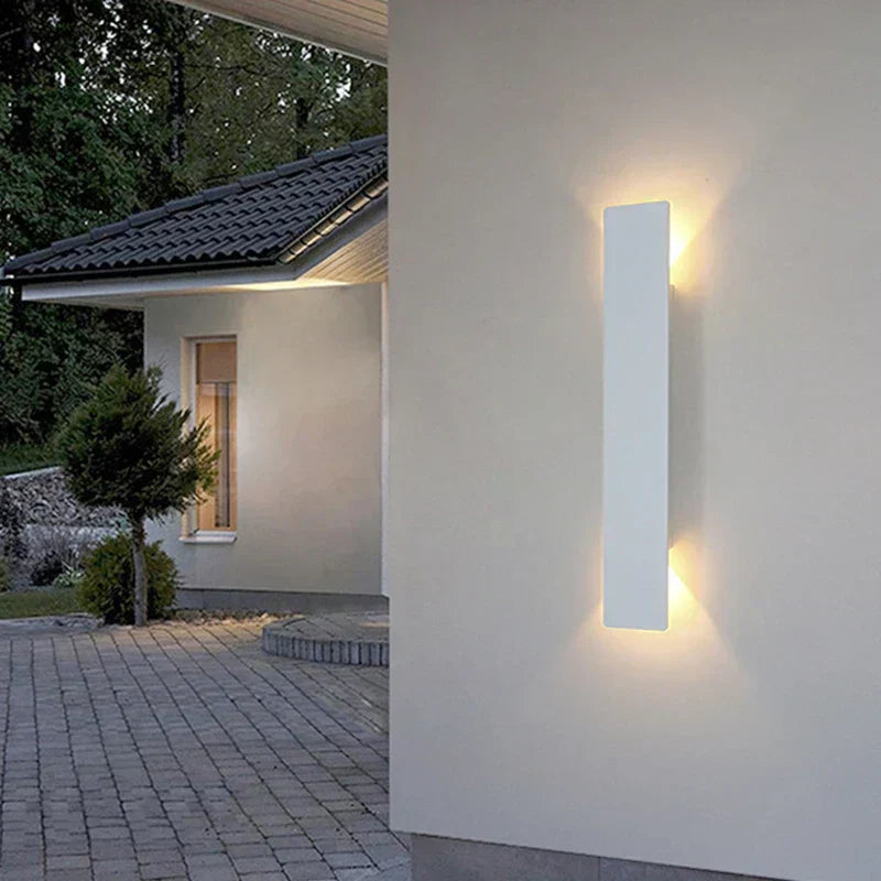 Weatherproof LED Wall Light IP65 Outdoor Strip