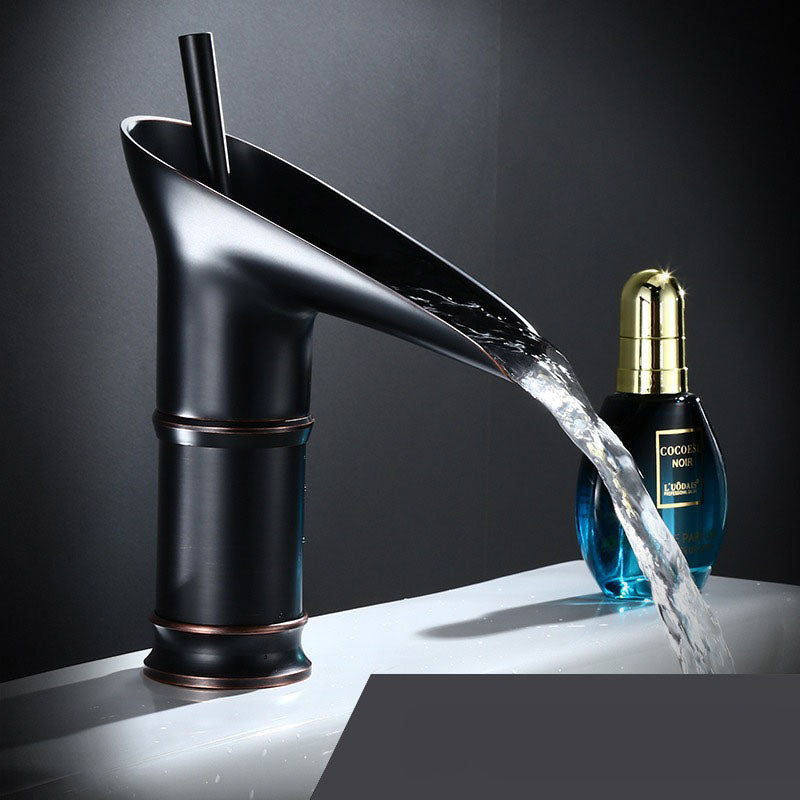 Stylish Bronze One Handle Bath Sink Faucet