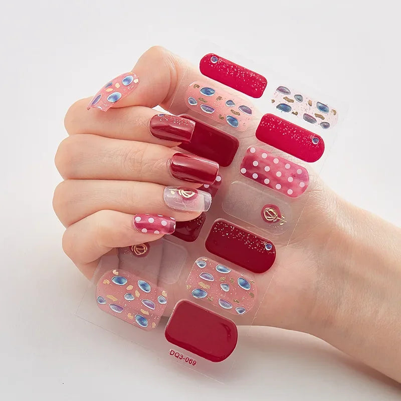 Simple DIY Holiday Nail Art Set