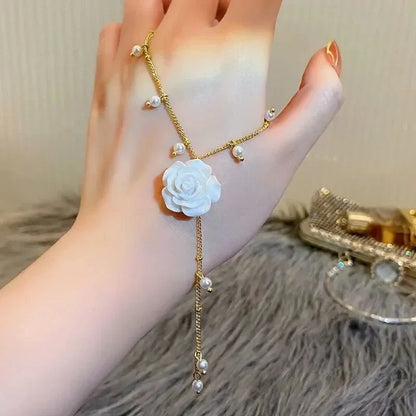 Delicate Fresh Bloom Pendant Necklace