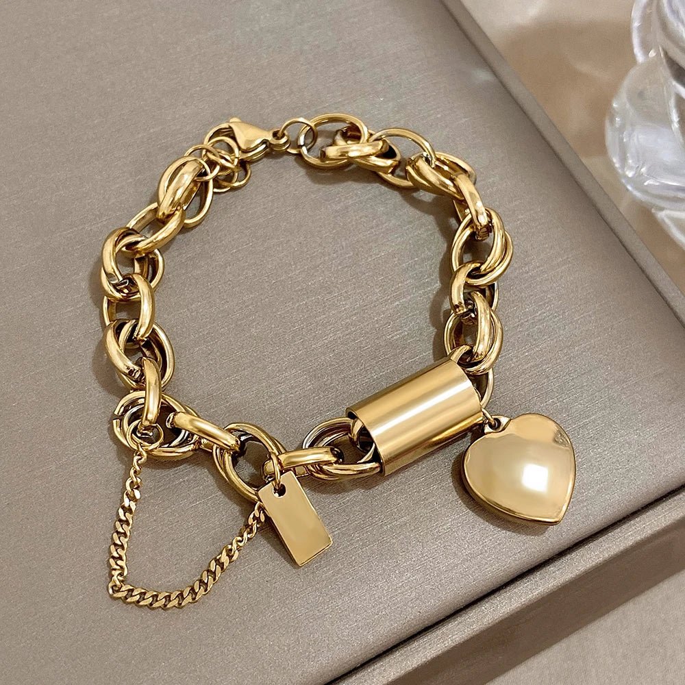 Bold Chunky Heart Chain Bracelet - Luxicro