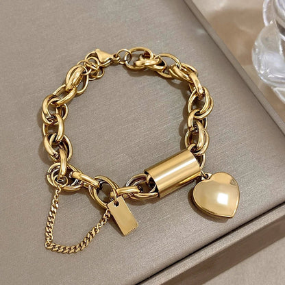 Bold Chunky Heart Chain Bracelet - Luxicro