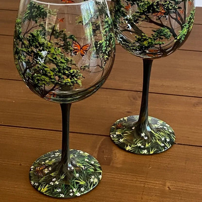 Beautiful Painted Wine Glass - Decorative Glassware - Luxicro