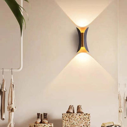 Modern Outdoor Wall Lantern
