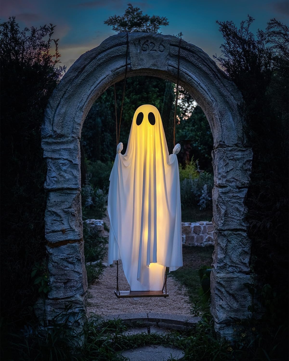 Creepy Halloween Outdoor Decor Kit