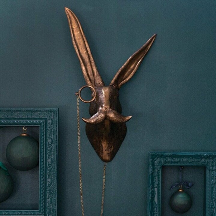 Fun Wildlife Wall Decoration for Living Room