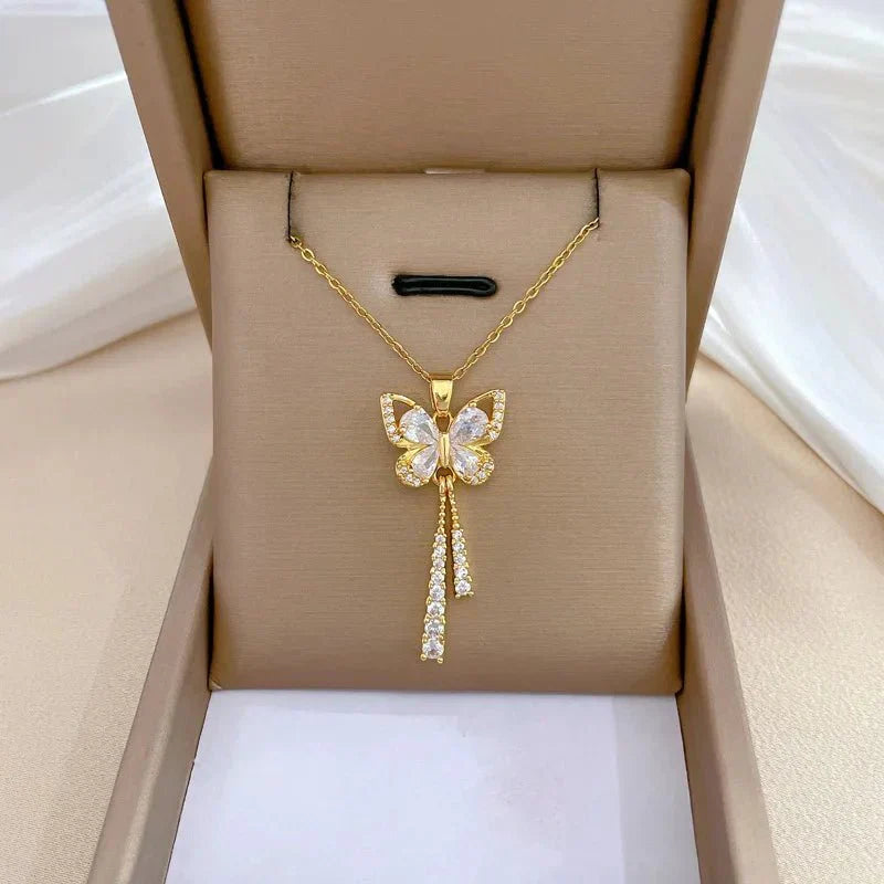 Shiny Floral Diamond Drop Necklace