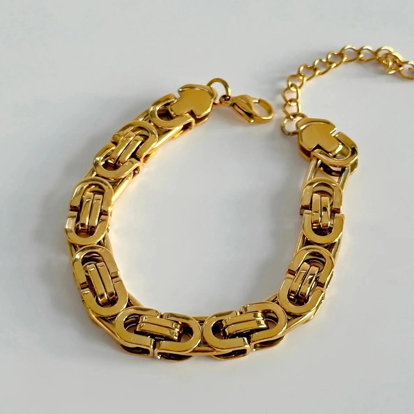Edgy Link Pattern Cuff Bracelets