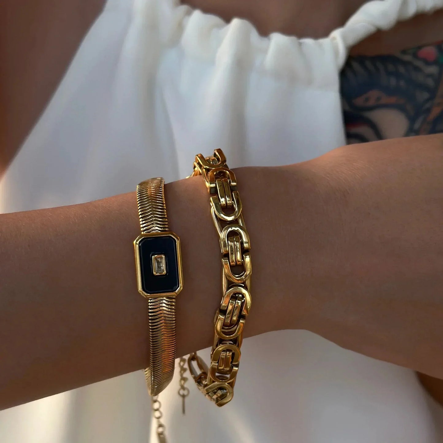 Edgy Link Pattern Cuff Bracelets