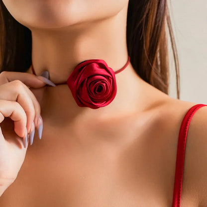 Beautiful Rose Gold Chain Choker Necklace