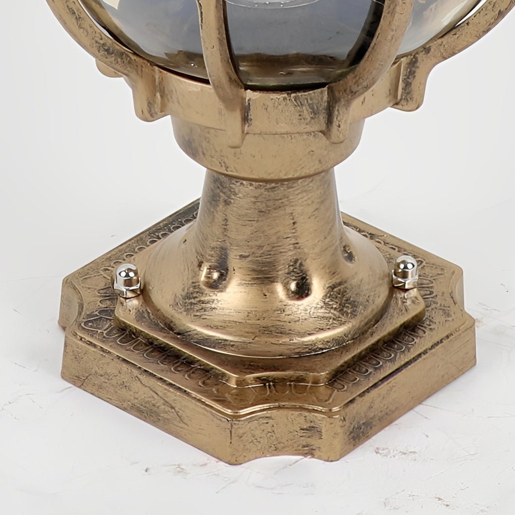 Classic Patio Lamp with Clear Shade - Luxicro