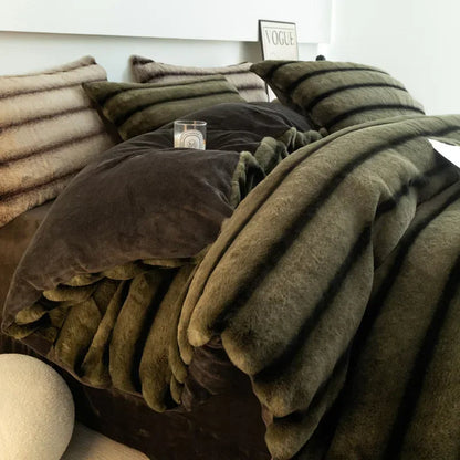 Soft Warm Fleece Bedding Comforter Set