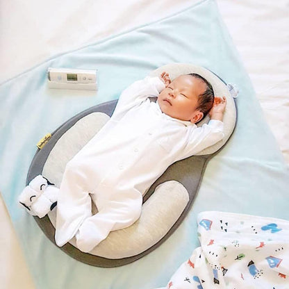 Portable Space Saving Crib