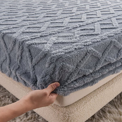Cozy Fleece Throw Blanket for Home