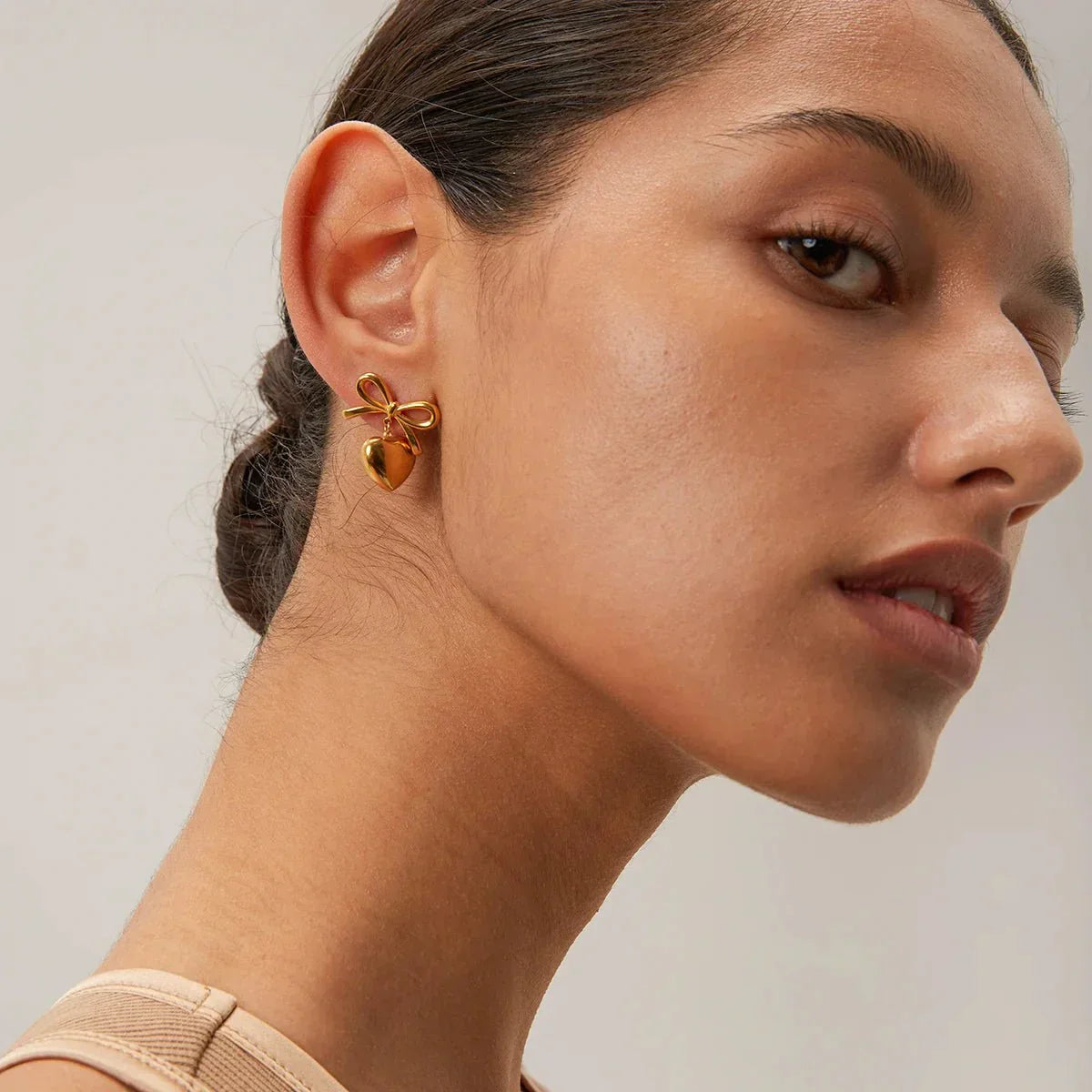 Dainty Love Heart Dangling Earrings