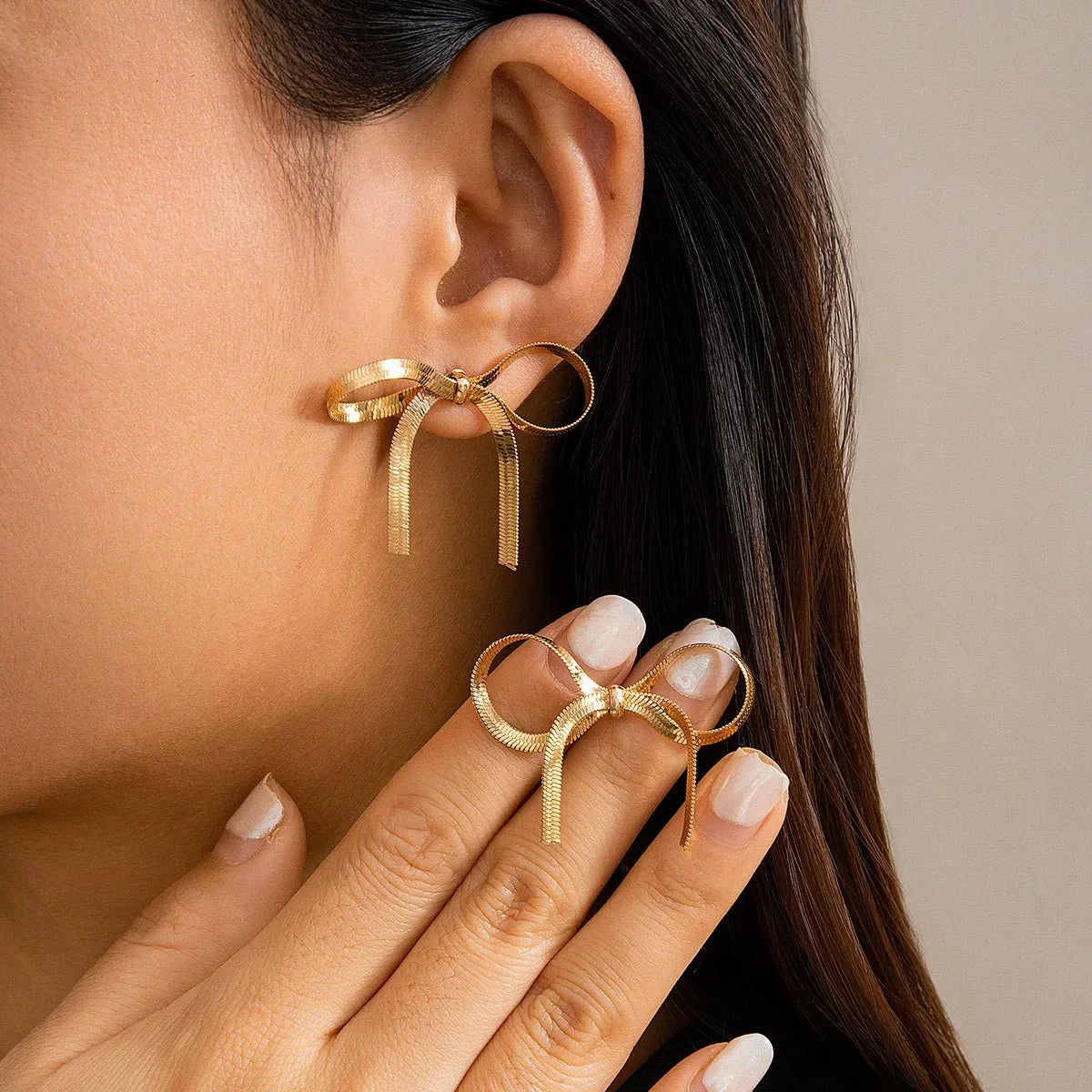 Elegant Ribbon Dangle Earrings