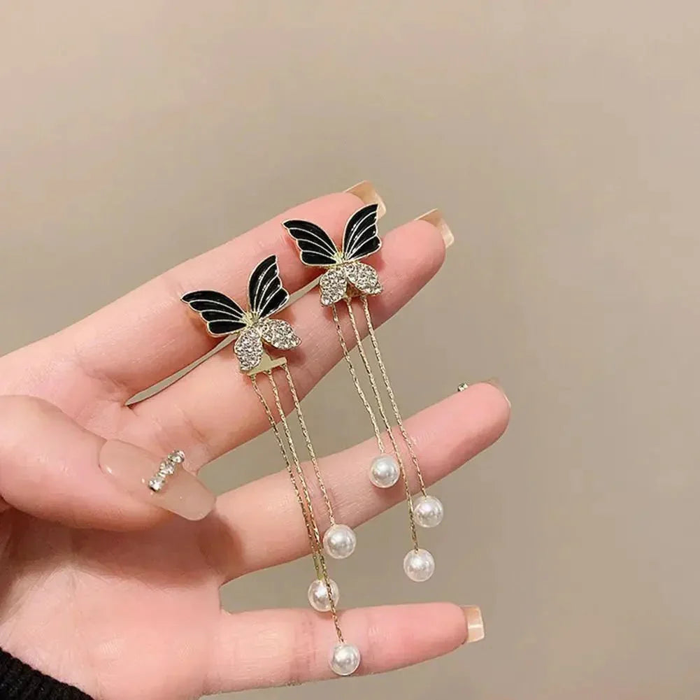 Dainty Wing Shaped Earrings
