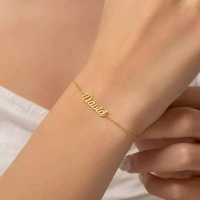 Personalized Engraved Name Bar Bracelet - Halri