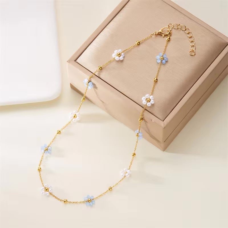 Dainty Floral Pendant Jewelry Set