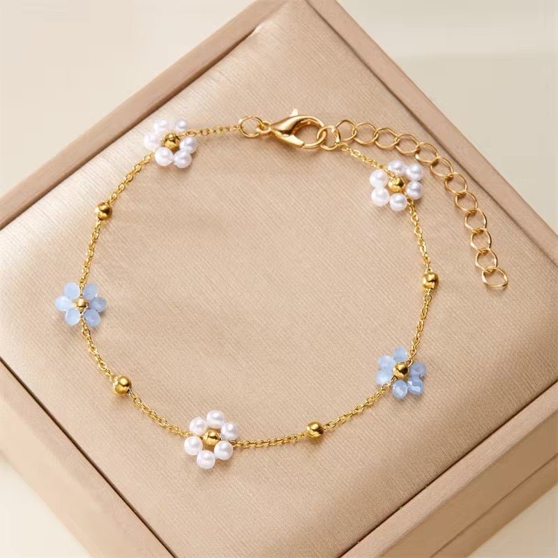 Dainty Floral Pendant Jewelry Set