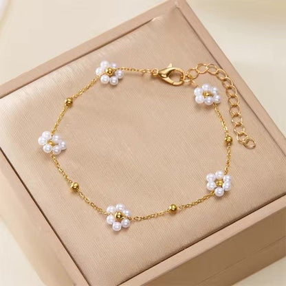 Dainty Floral Pendant Jewelry Set