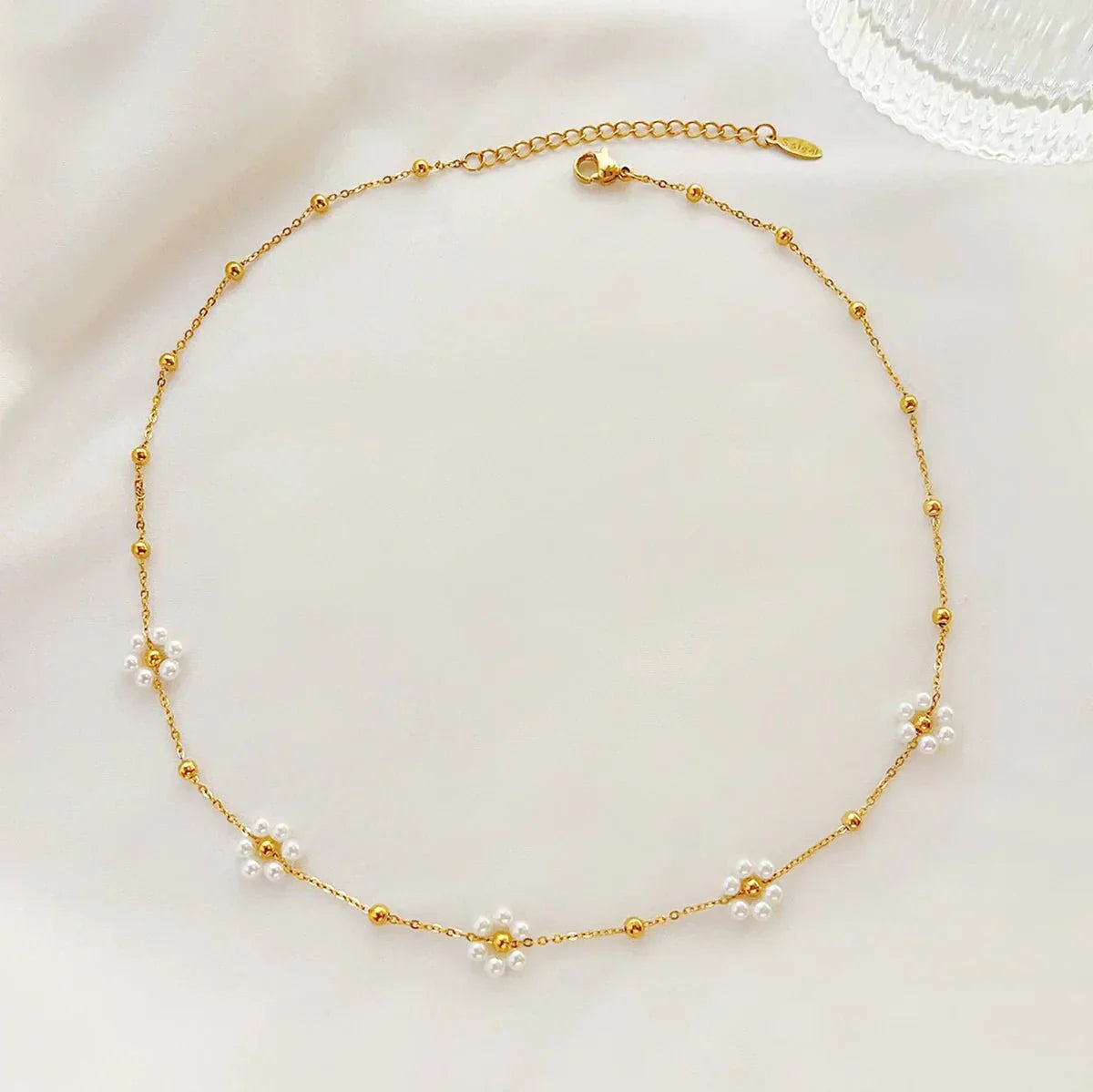 Dainty Floral Pendant Jewelry Set