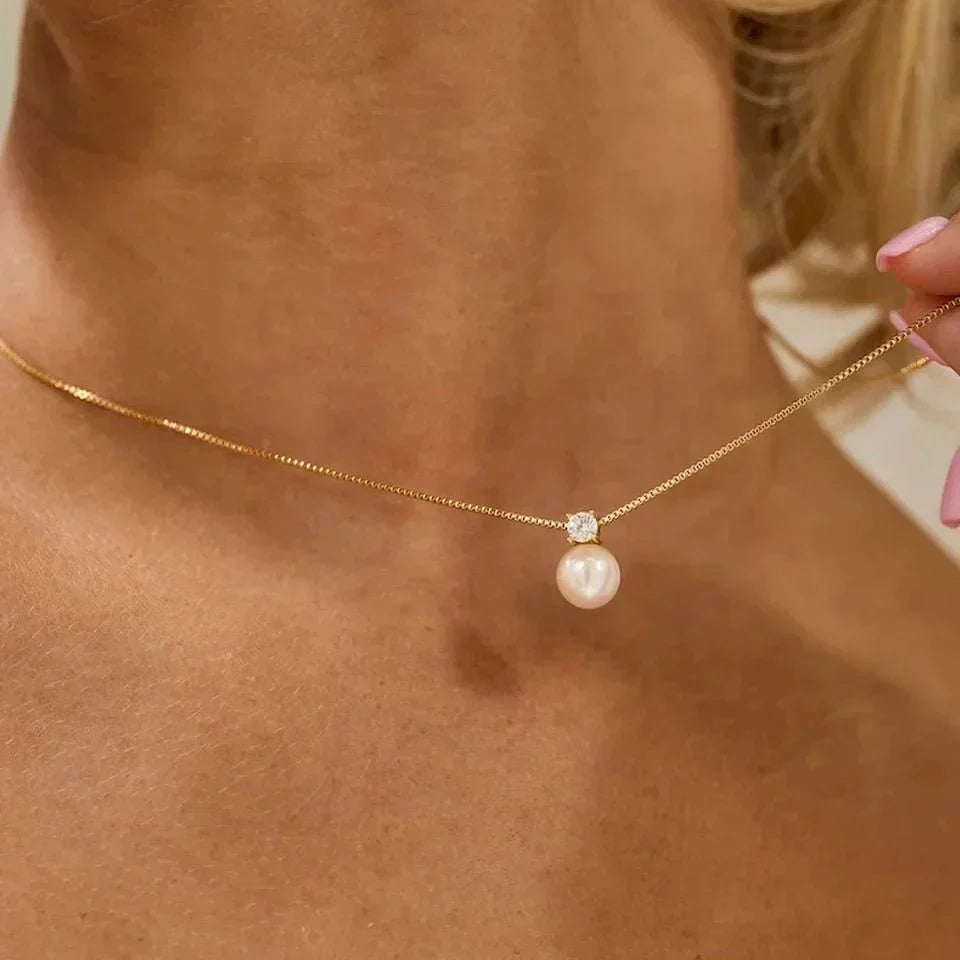 Elegant White Pearl Diamond Chain Necklace